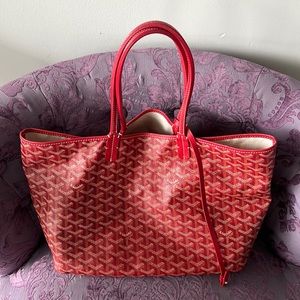 GOYARD
Goyardine Saint Louis PM handbag